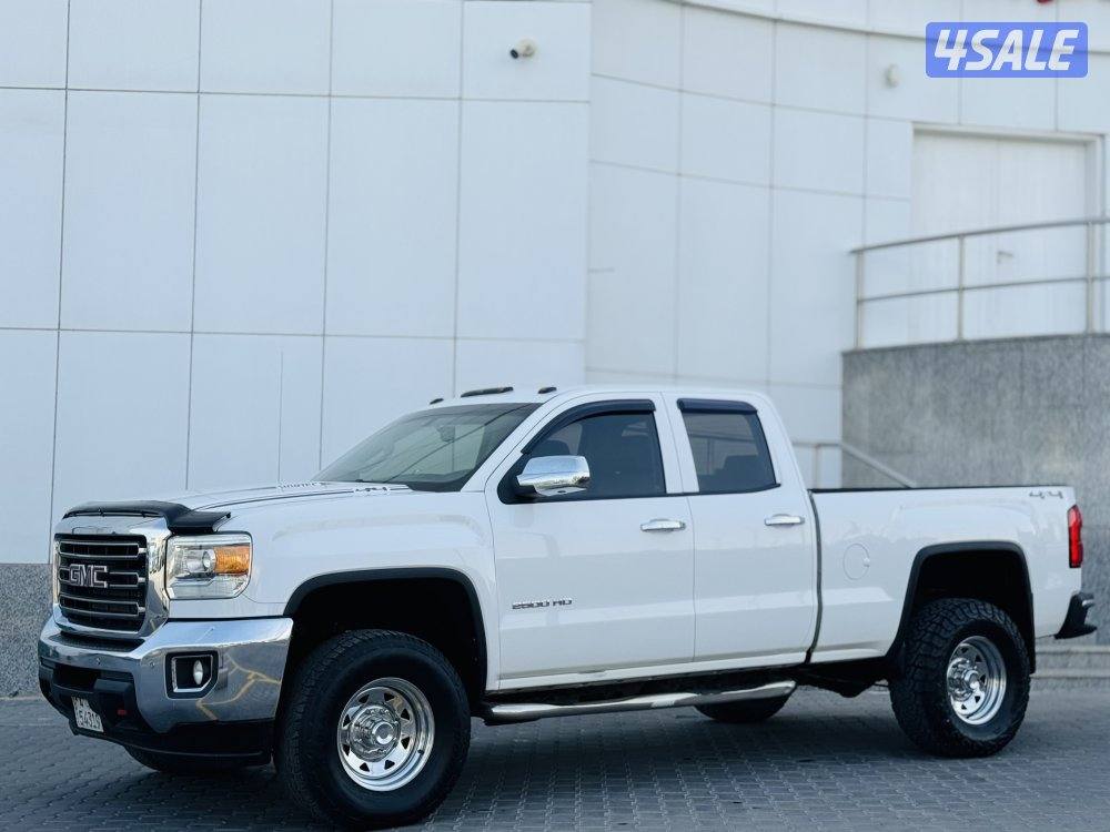 للبيع وانيت GMC سيرا موديل 2015 قماره ونص2