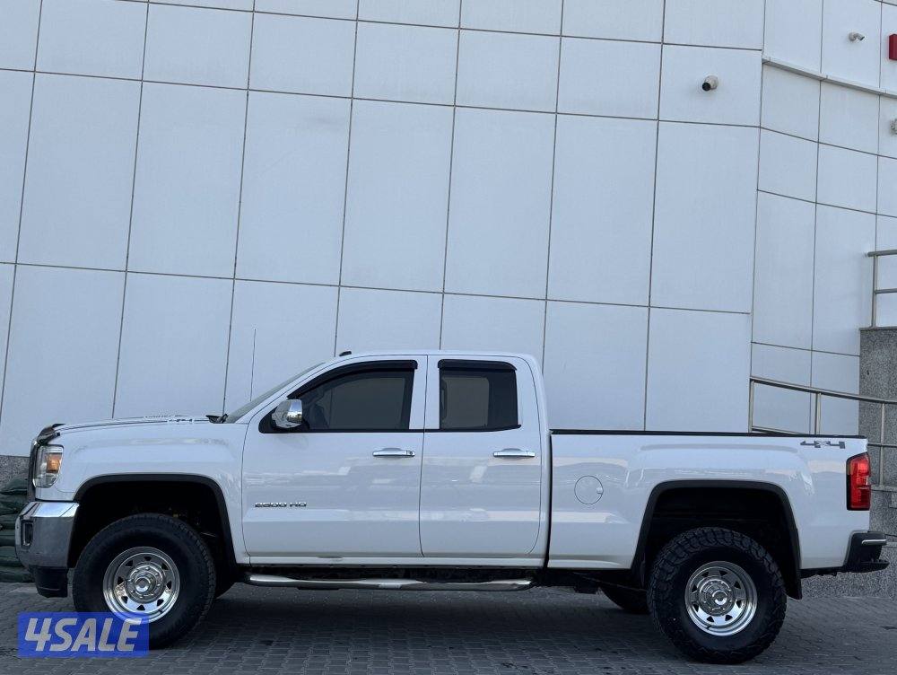 للبيع وانيت GMC سيرا موديل 2015 قماره ونص3