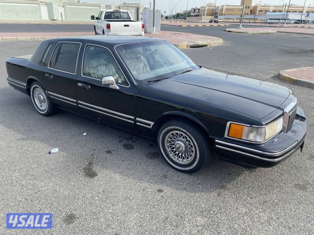 لينكن تاون كار 19910