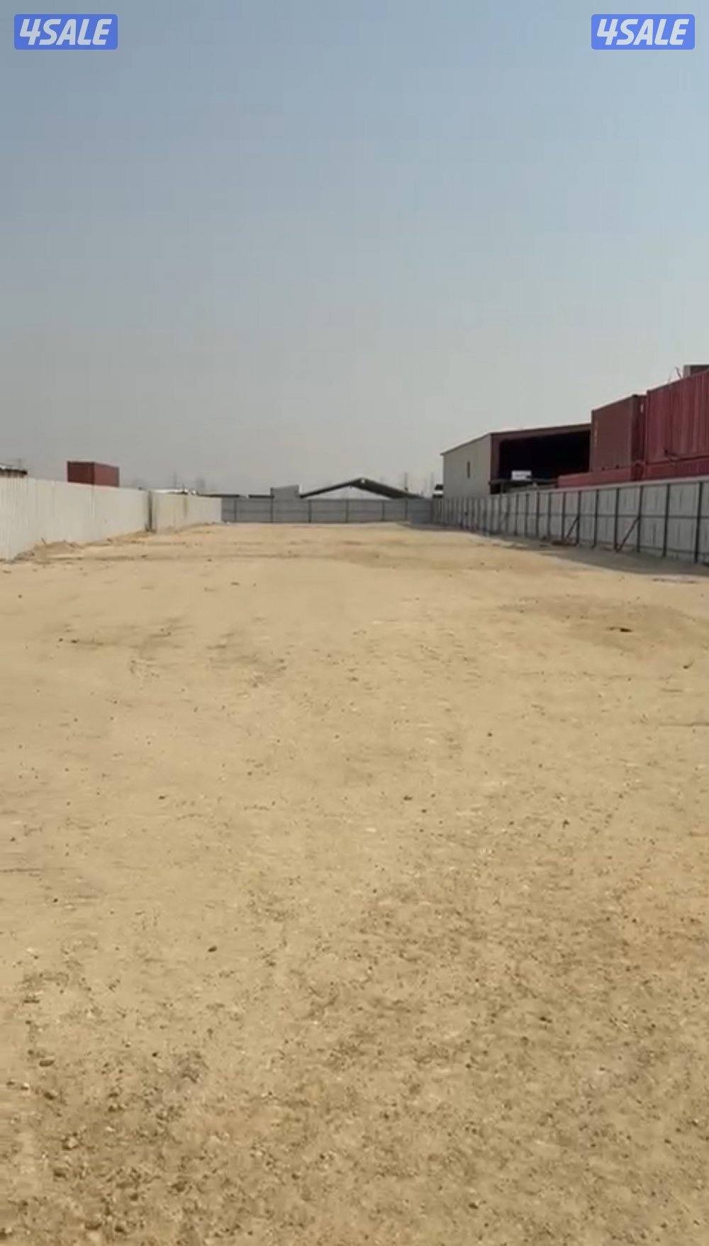 للايجار مخازن و اراضي فضا تصلح للتخزين3