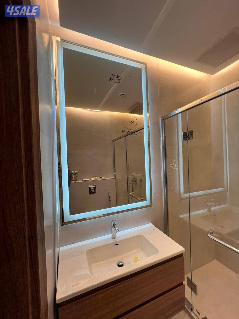 تركيب زجاج ومرايا جميع أنواع الزجاج والمرايا واجهات سكريت شاور حمام ف6