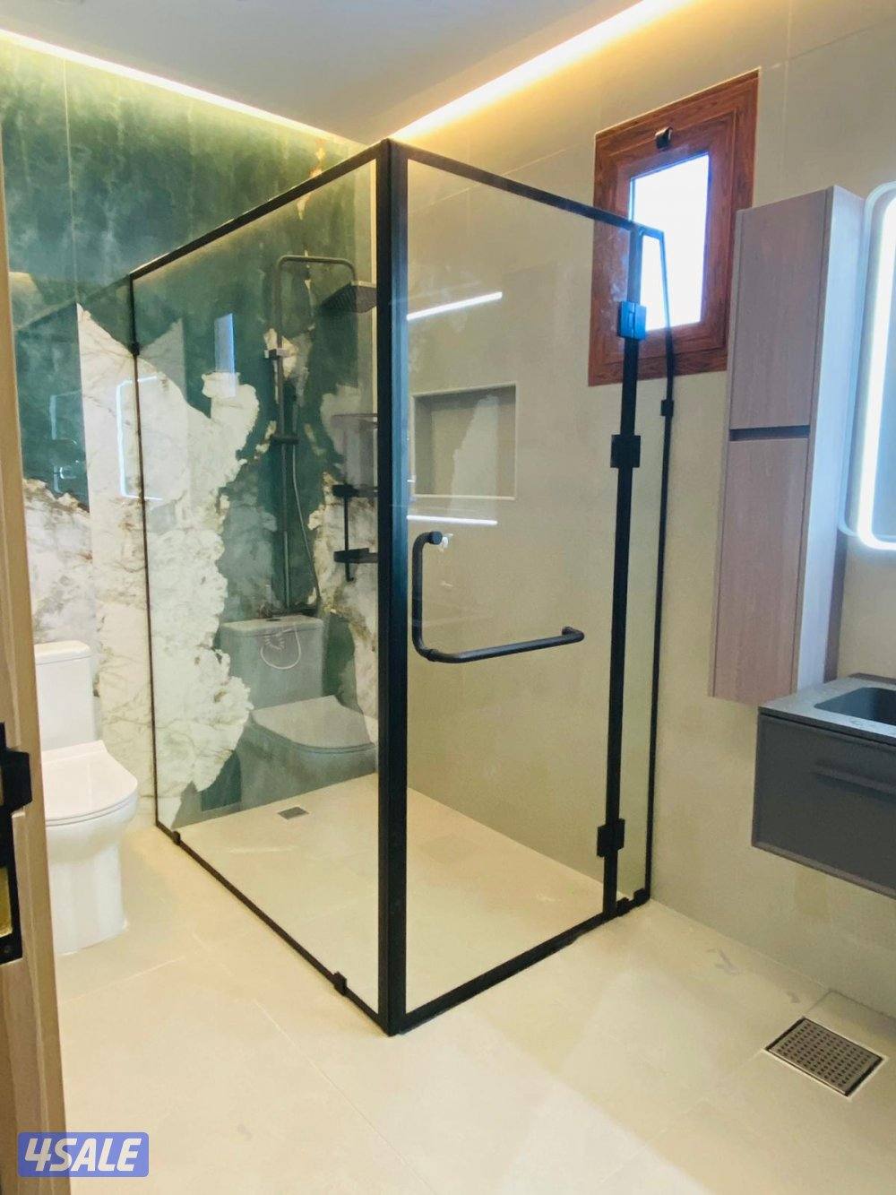 تركيب زجاج ومرايا جميع أنواع الزجاج والمرايا واجهات سكريت شاور حمام ف7