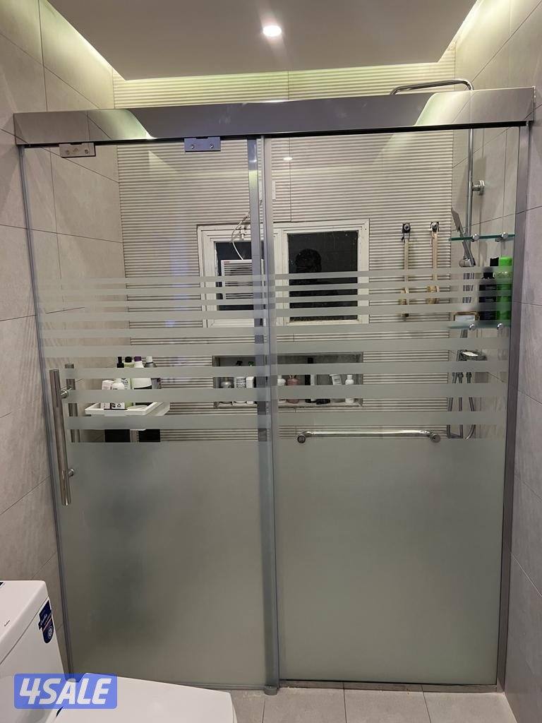 تركيب زجاج ومرايا جميع أنواع الزجاج والمرايا واجهات سكريت شاور حمام ف10