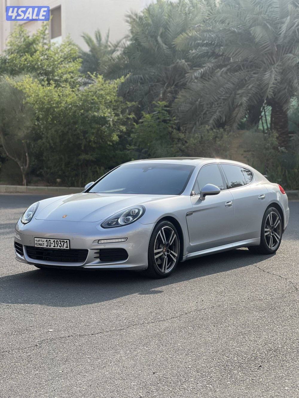 للبيع porsche panamera موديل 20143