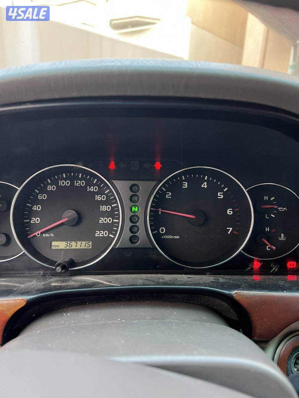 للبيع لاندكروز GXR م 2003 عداد 360 شرط الفحص مكينه وجير وشاصي لون ذهبي3