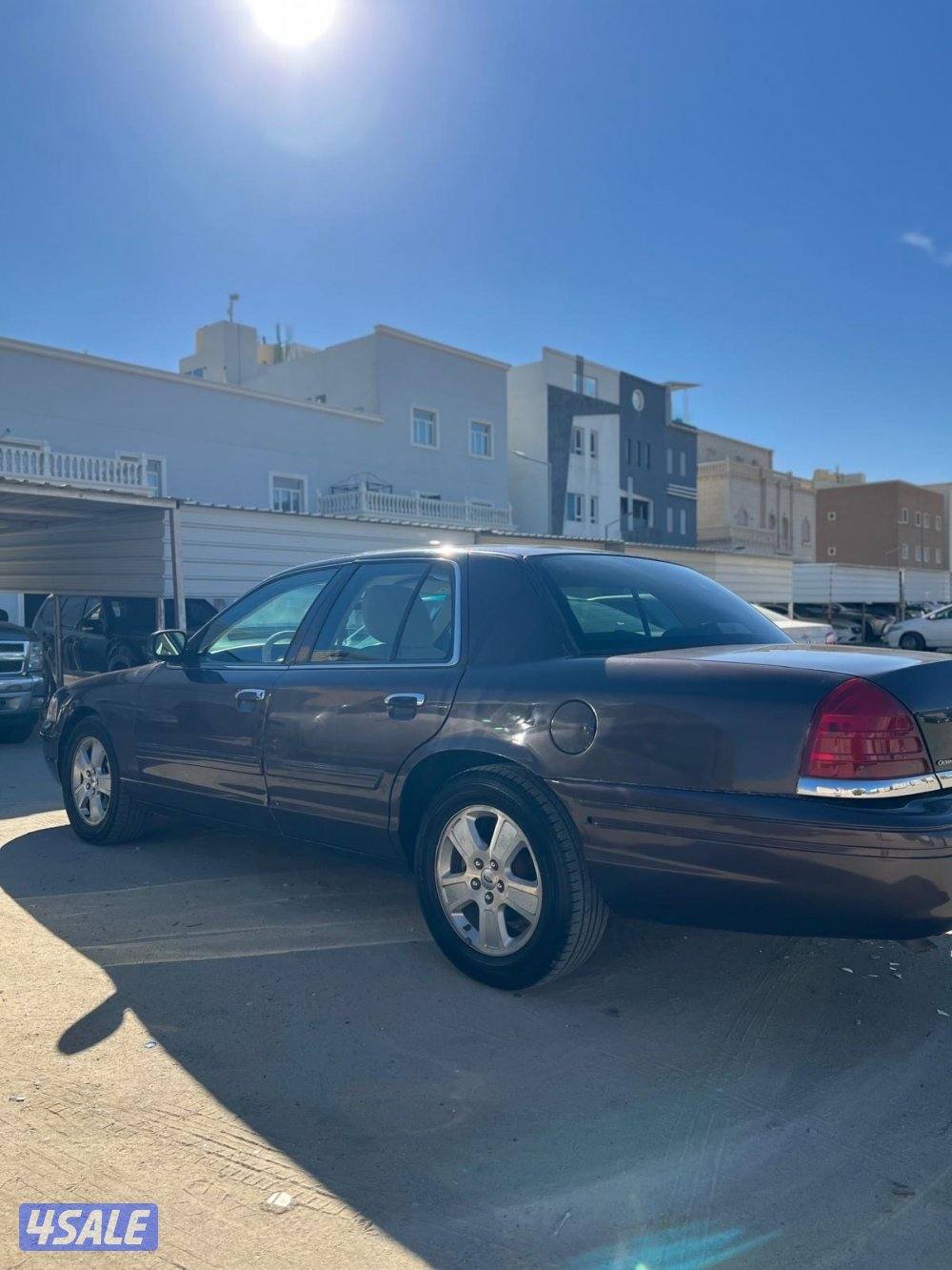 فورد فكتوريا 20112