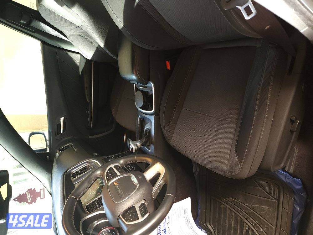 سيارة دودج شارجر 2017 SXT6