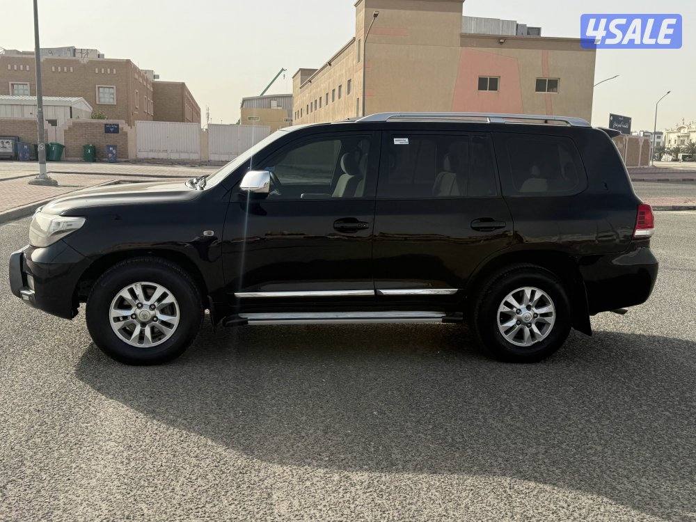 لانكروزر 8 سلندر1