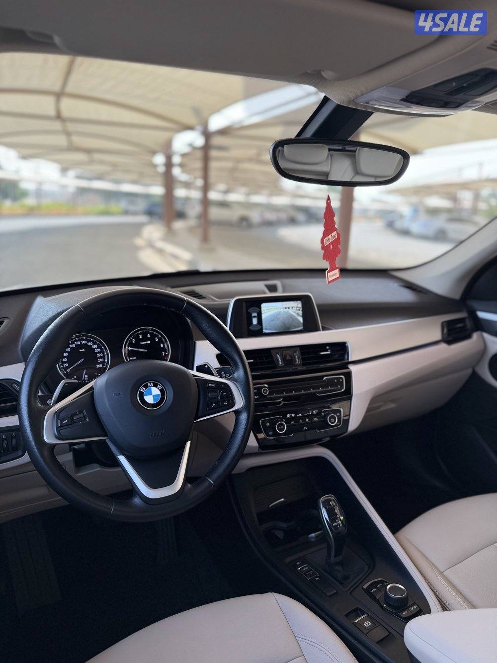 للبيع بي ام دبليو X1 بحاله الوكاله8