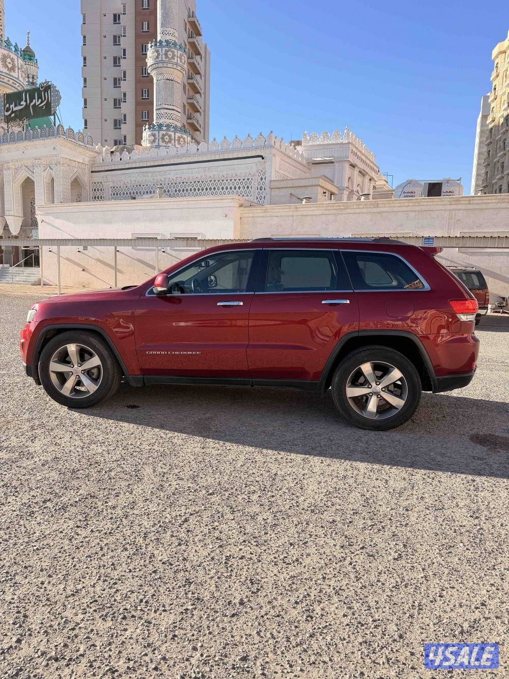 جراند شيروكي ليميتد ٢٠١٤6