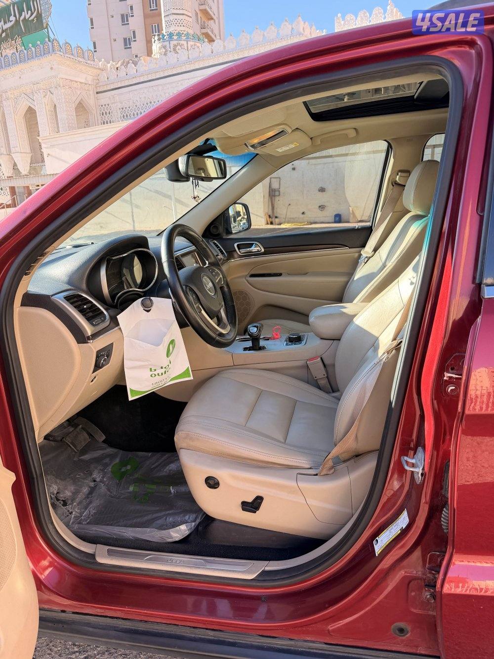 جراند شيروكي ليميتد ٢٠١٤8