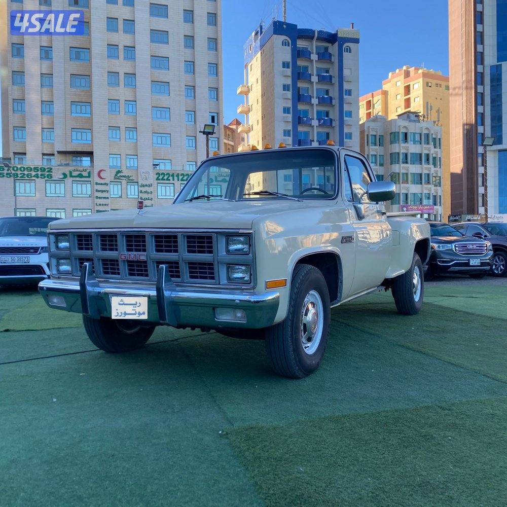 بيع🔺شراء🔺تثمين

للبيع جمس اساس
موديل 1982 

قير عادي0