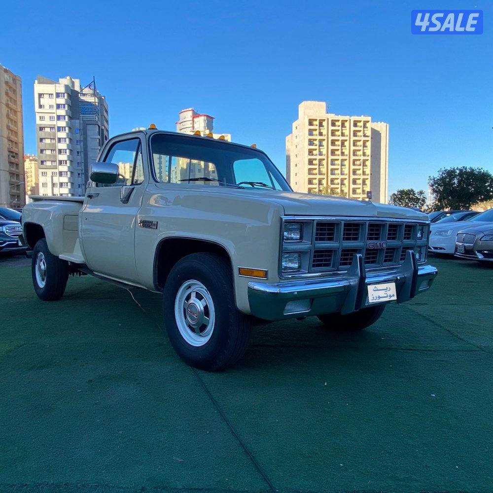 بيع🔺شراء🔺تثمين

للبيع جمس اساس
موديل 1982 

قير عادي3