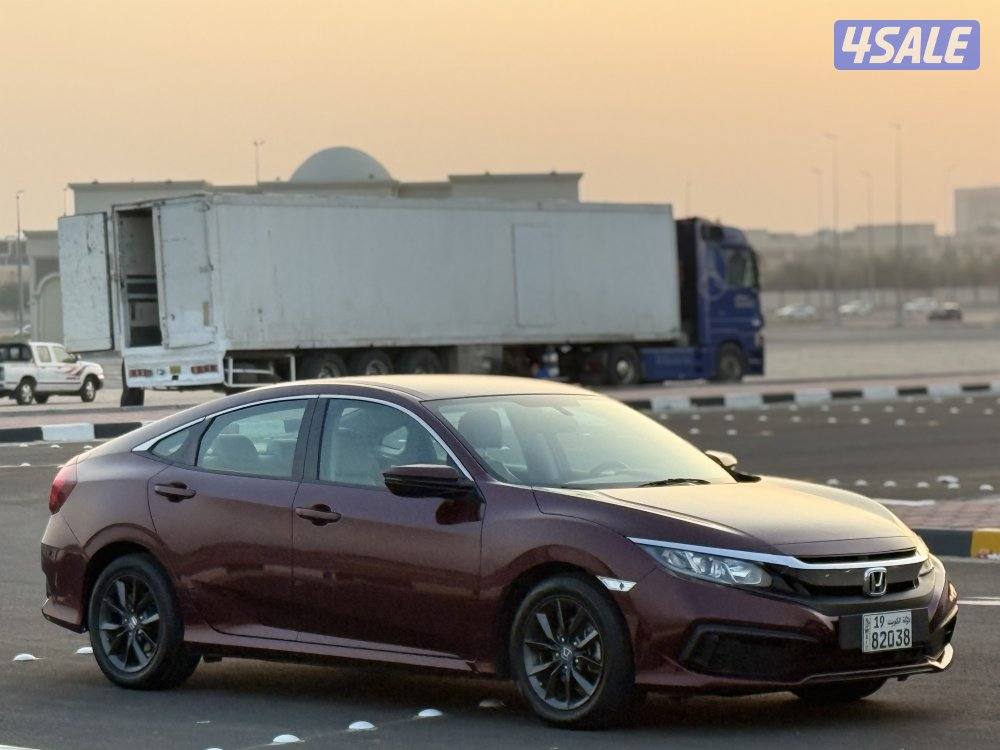 هوندا سيفيك - موديل 2020 - عداد 82 - وارد الغانم - بحاله الوكاله1