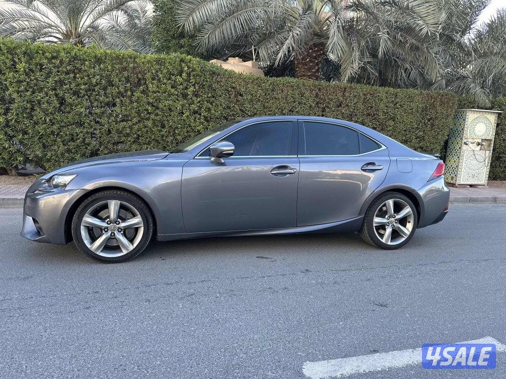 للبيع لكزس مديل 20150