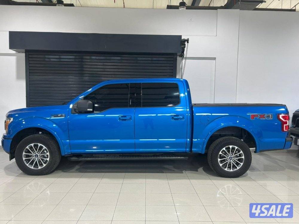 Ford F-150 Double Cab0