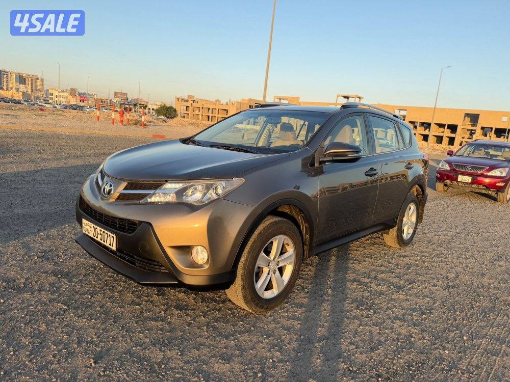 راف فور 2013 عداد قليل ونظيف1