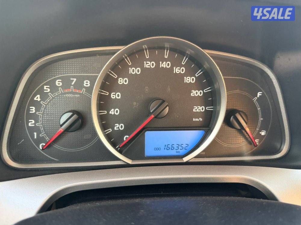 راف فور 2013 عداد قليل ونظيف9