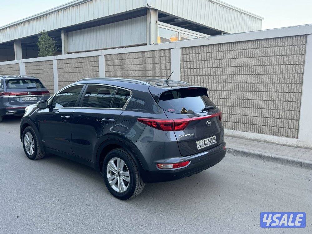 للبيع كيا سبورتاج موديل 2017 بحالة الوكاله4