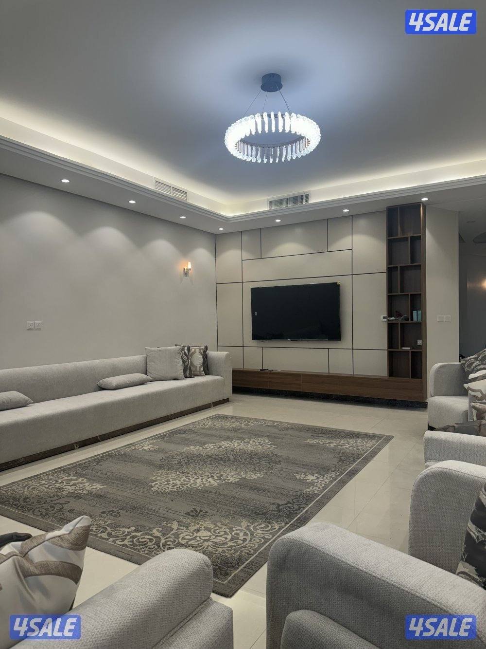 شالية كامل صف أول 8 غرف ،،، طريق 278 بجوار خيران مول3