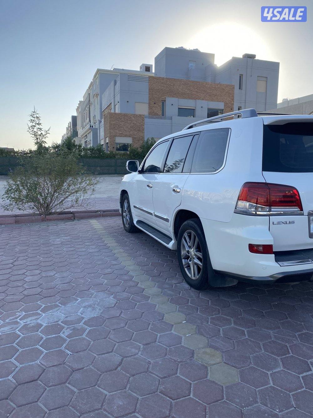 للبيع لكزز2