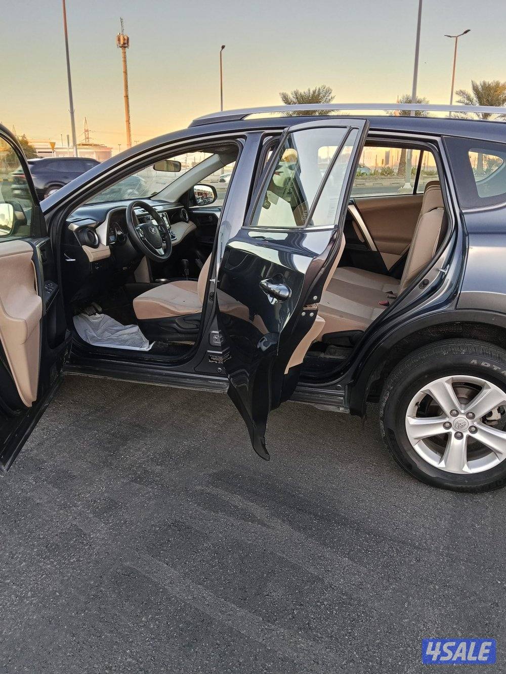 للبيع RAV4  موديل 20136