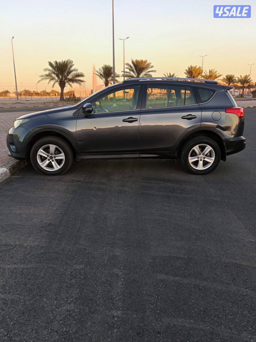 للبيع RAV4  موديل 201312