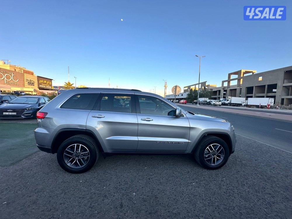 🚘 جراند شيروكي لاريدو 20214