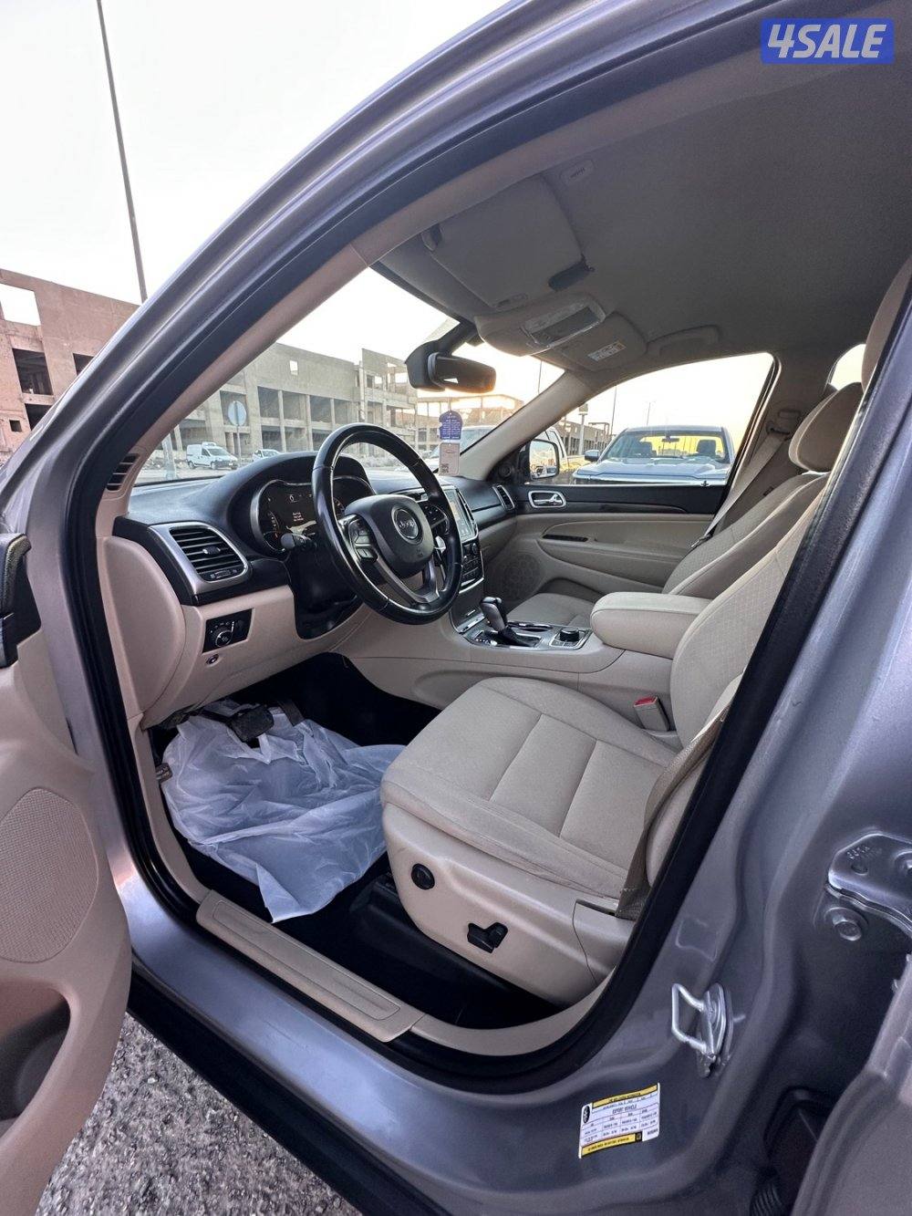 🚘 جراند شيروكي لاريدو 20218