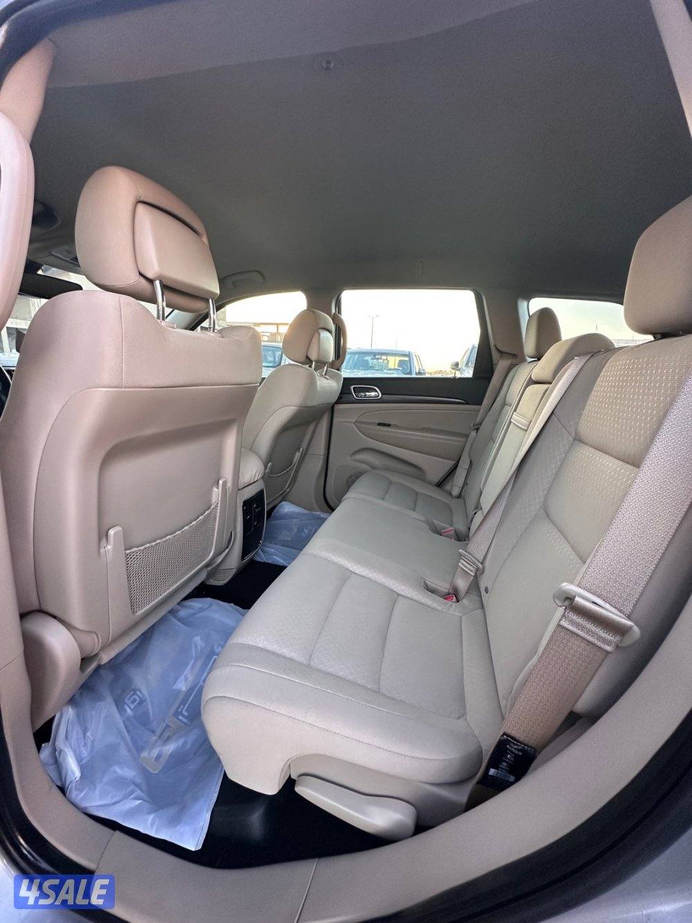 🚘 جراند شيروكي لاريدو 20219