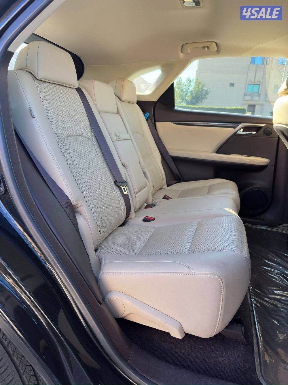 لكزس RX 350
موديل 2020
عداد: 75 الف14