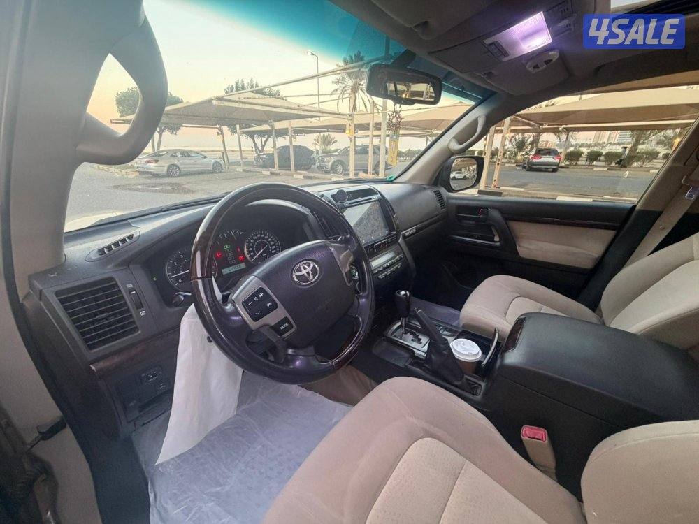 للبيع لاند 2011 سيرفس وكالة6