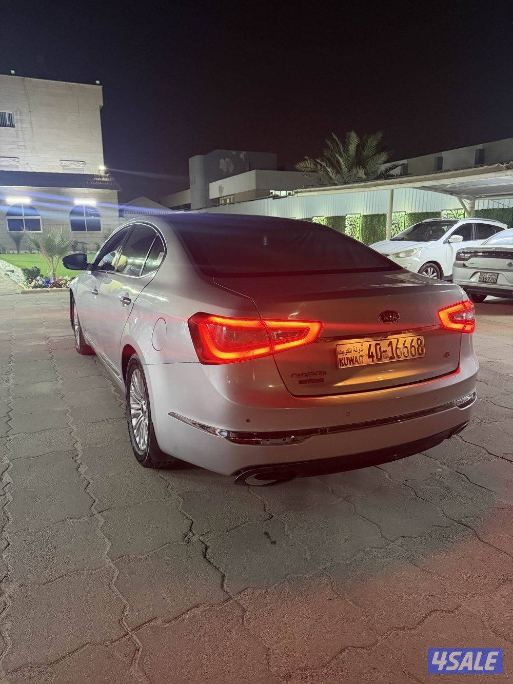 للبيع كيا كدنزا ٢٠١٦1