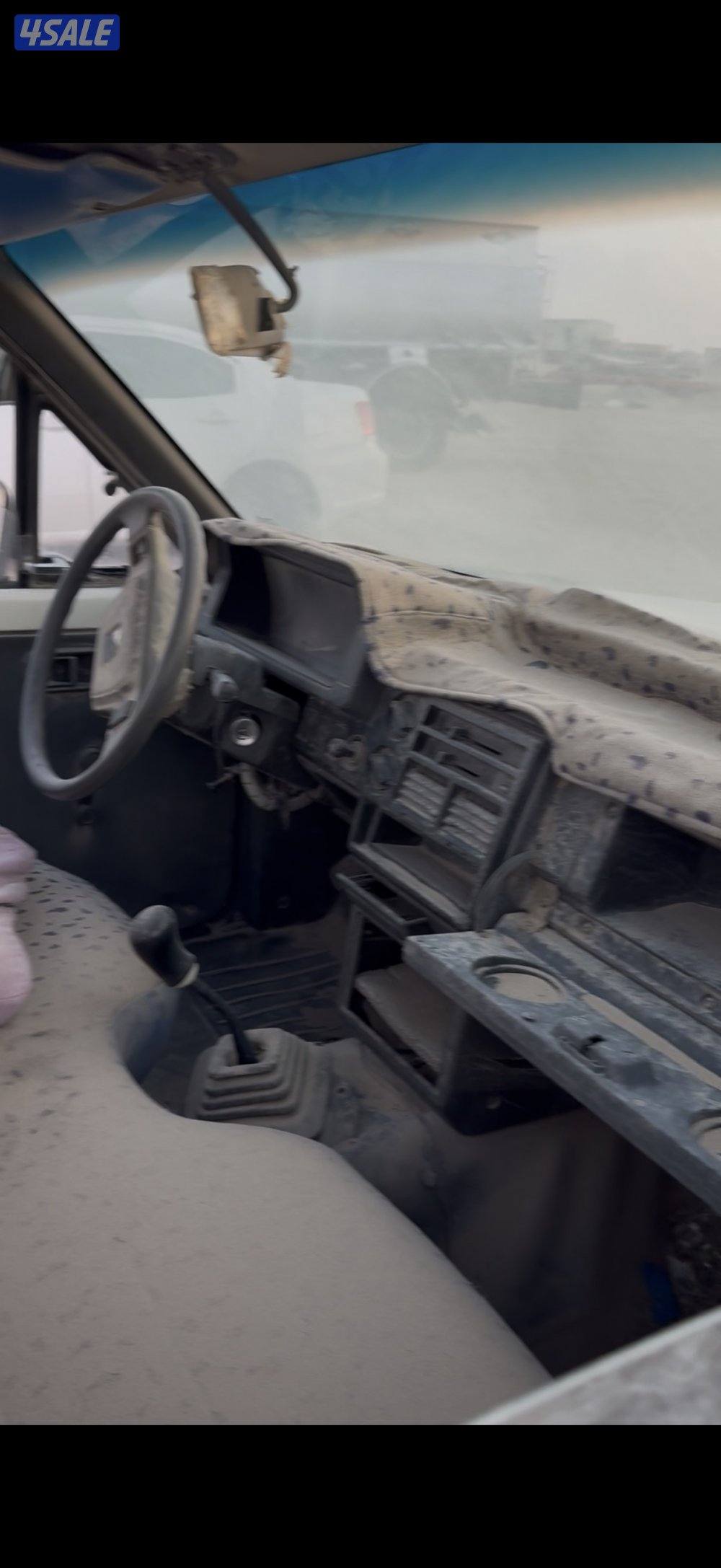 وانيت مسقط لوحاته كامل اغراضه ماكينه وقير0