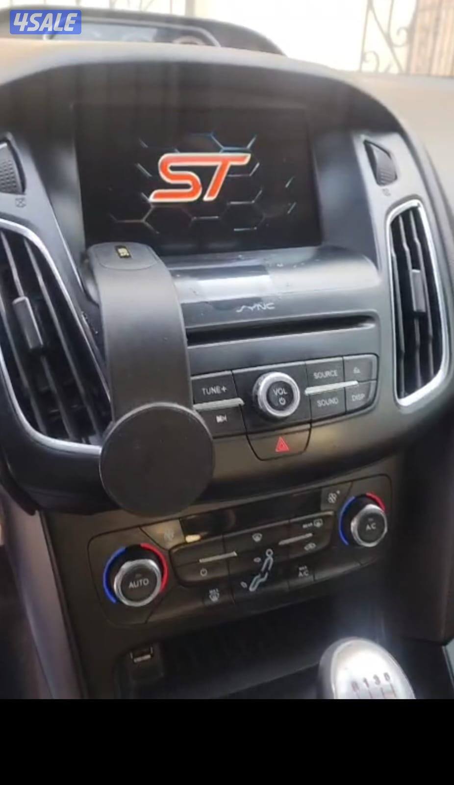 للبيع فورد فوكس ST تيربو موديل 20184