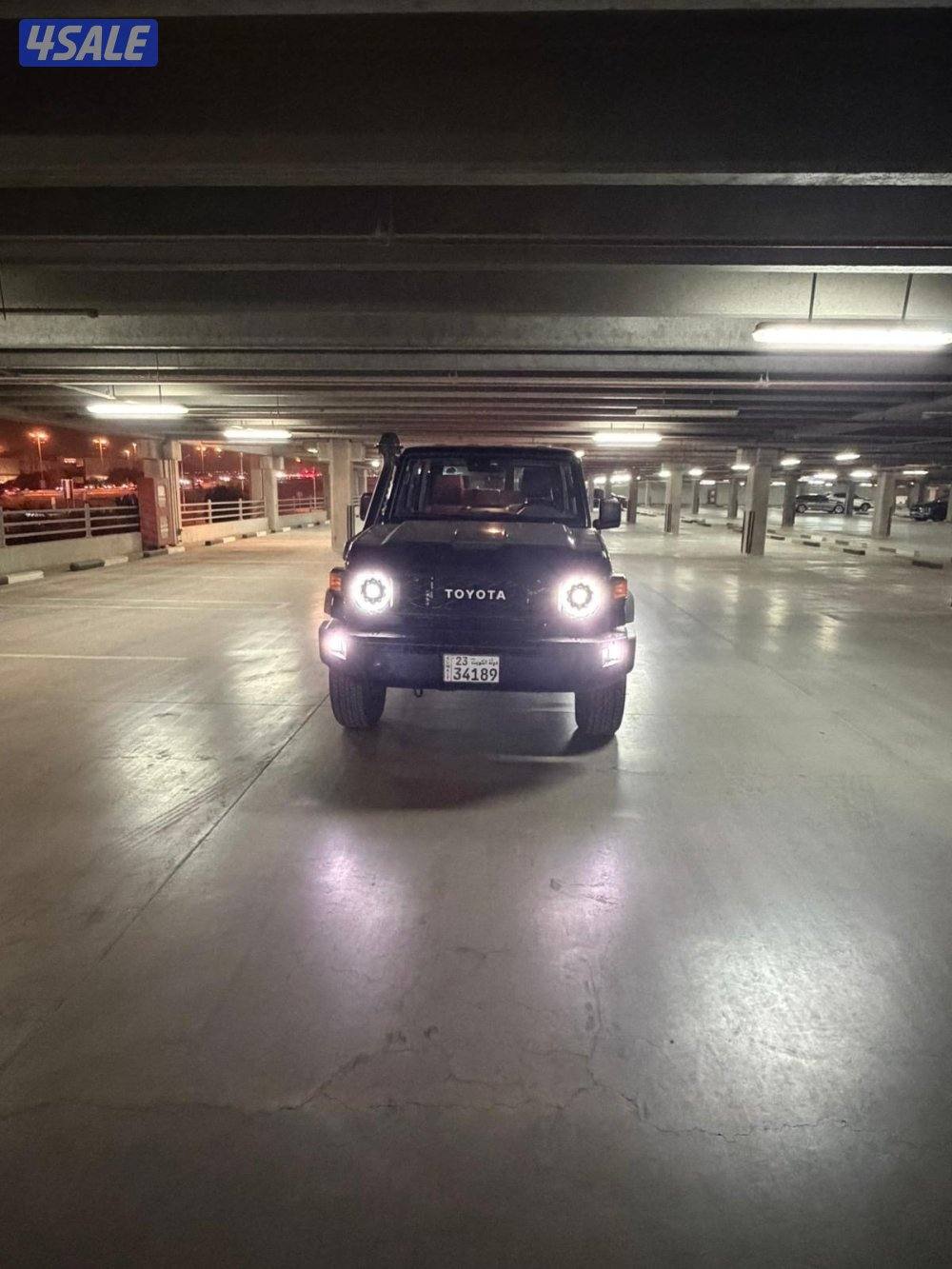 للبيع نص تويوتا lc762