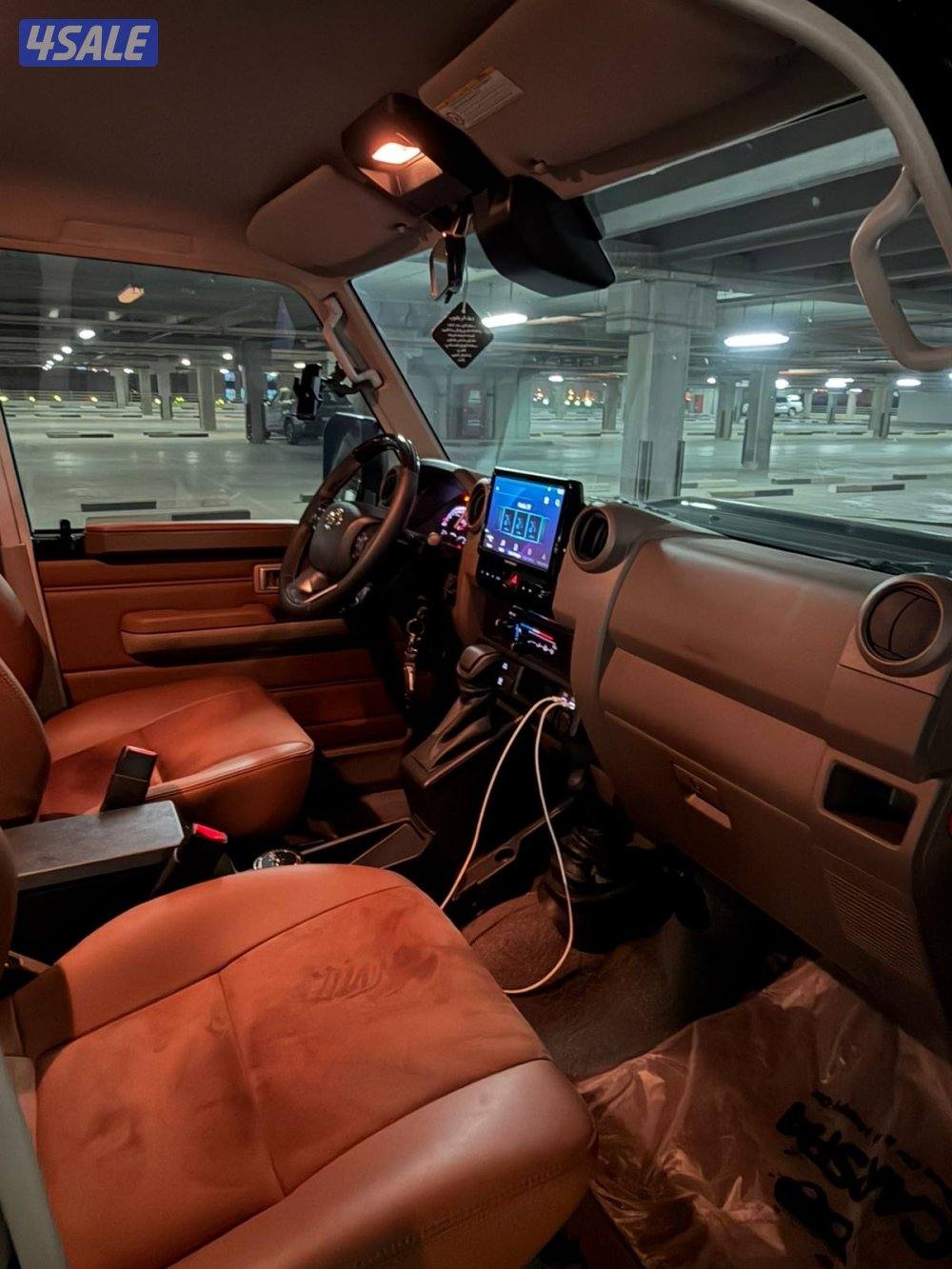 للبيع نص تويوتا lc767