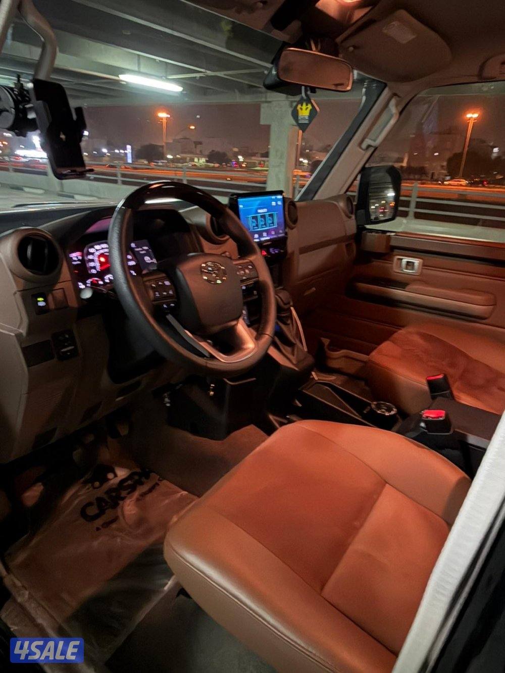 للبيع نص تويوتا lc769