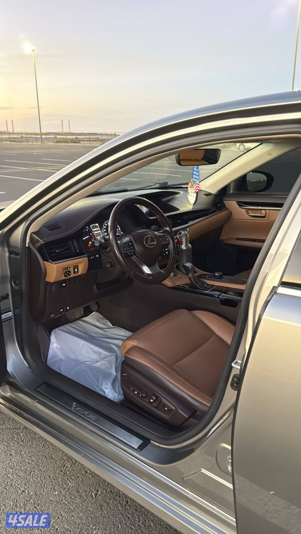 للبيع لكزس4