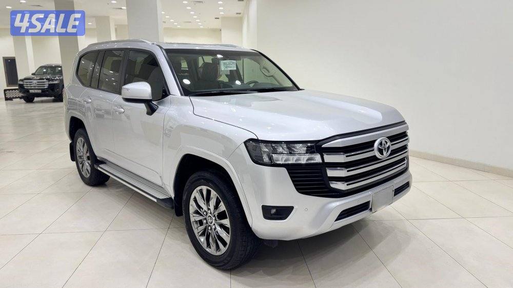 للبيع تويوتا لاندكروس GXR 4K بدون تيربو موديل 20250