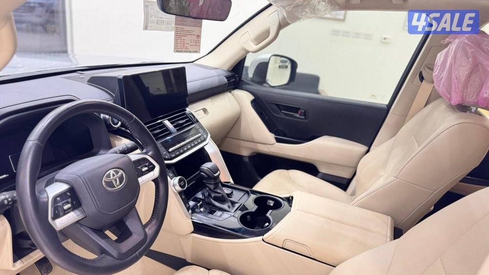 للبيع تويوتا لاندكروس GXR 4K بدون تيربو موديل 20254