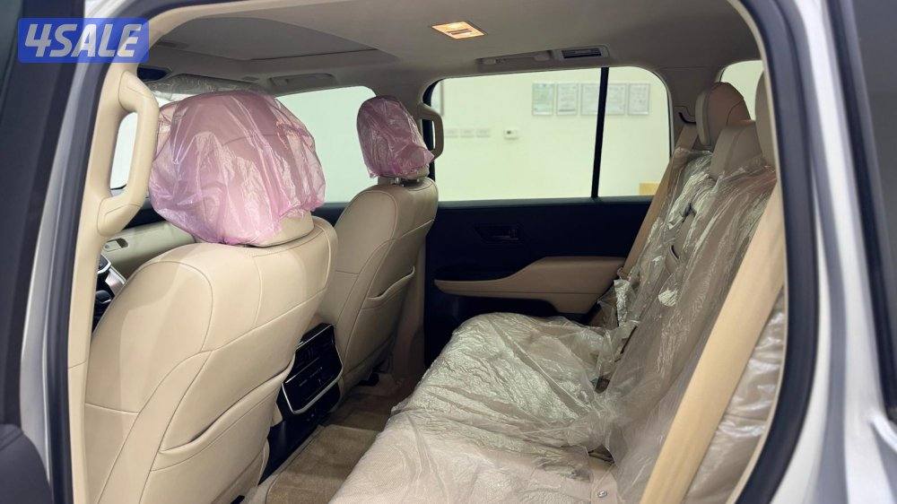 للبيع تويوتا لاندكروس GXR 4K بدون تيربو موديل 20255