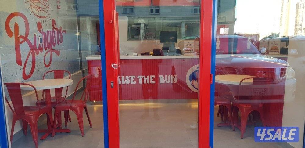 للبيع محل فى صباح السالم قطعه ١ موقع مميزالنشاط مطعم4