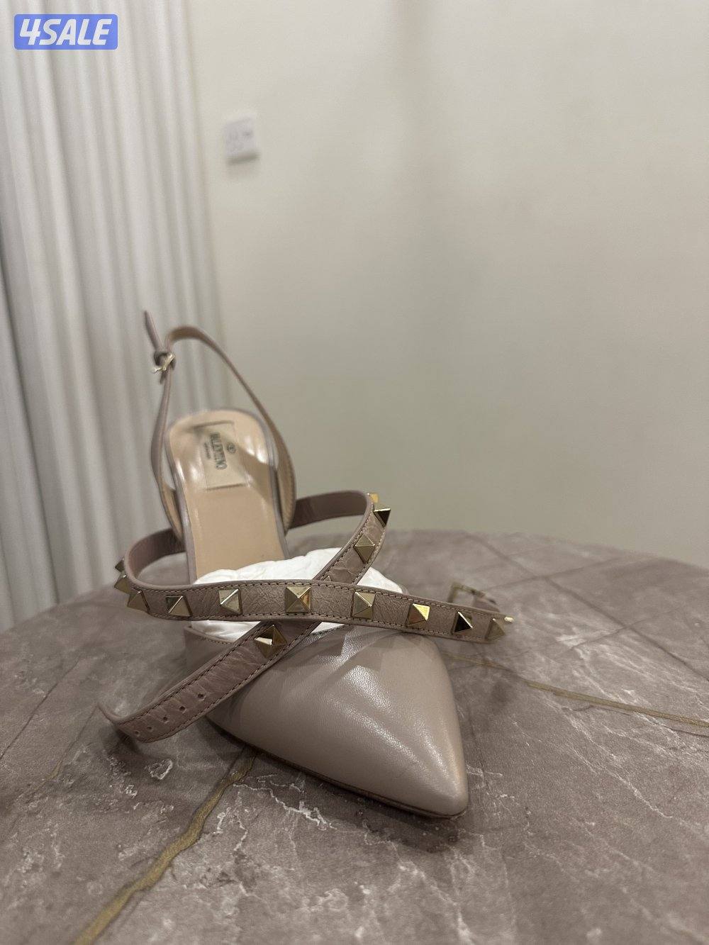 جوتي او كعب Valentino0