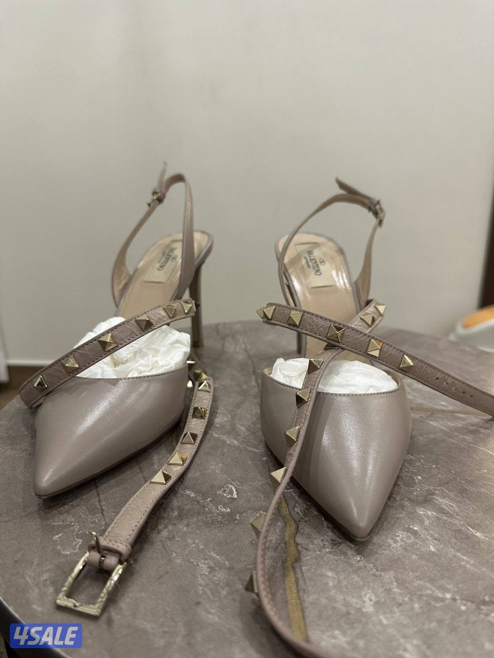 جوتي او كعب Valentino1