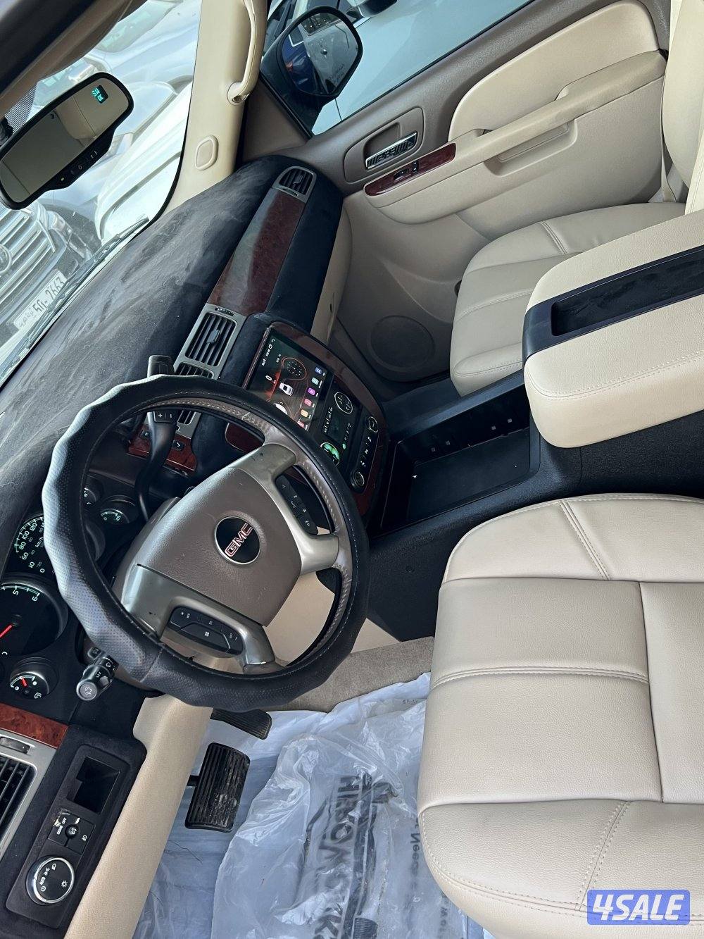 يوكن سبربان ٢٠١٢ XL جلد شاشه رنقات دنلي شبك دنلي سياره نضافه ممتازه9