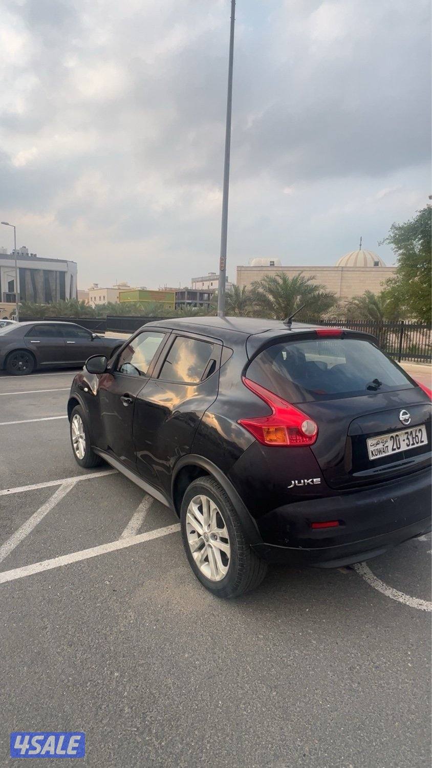 للبيع جيب نيسان جوك2