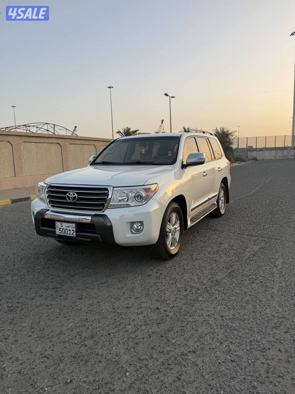 للبيع لاند كرزور صبغ الوكالة0