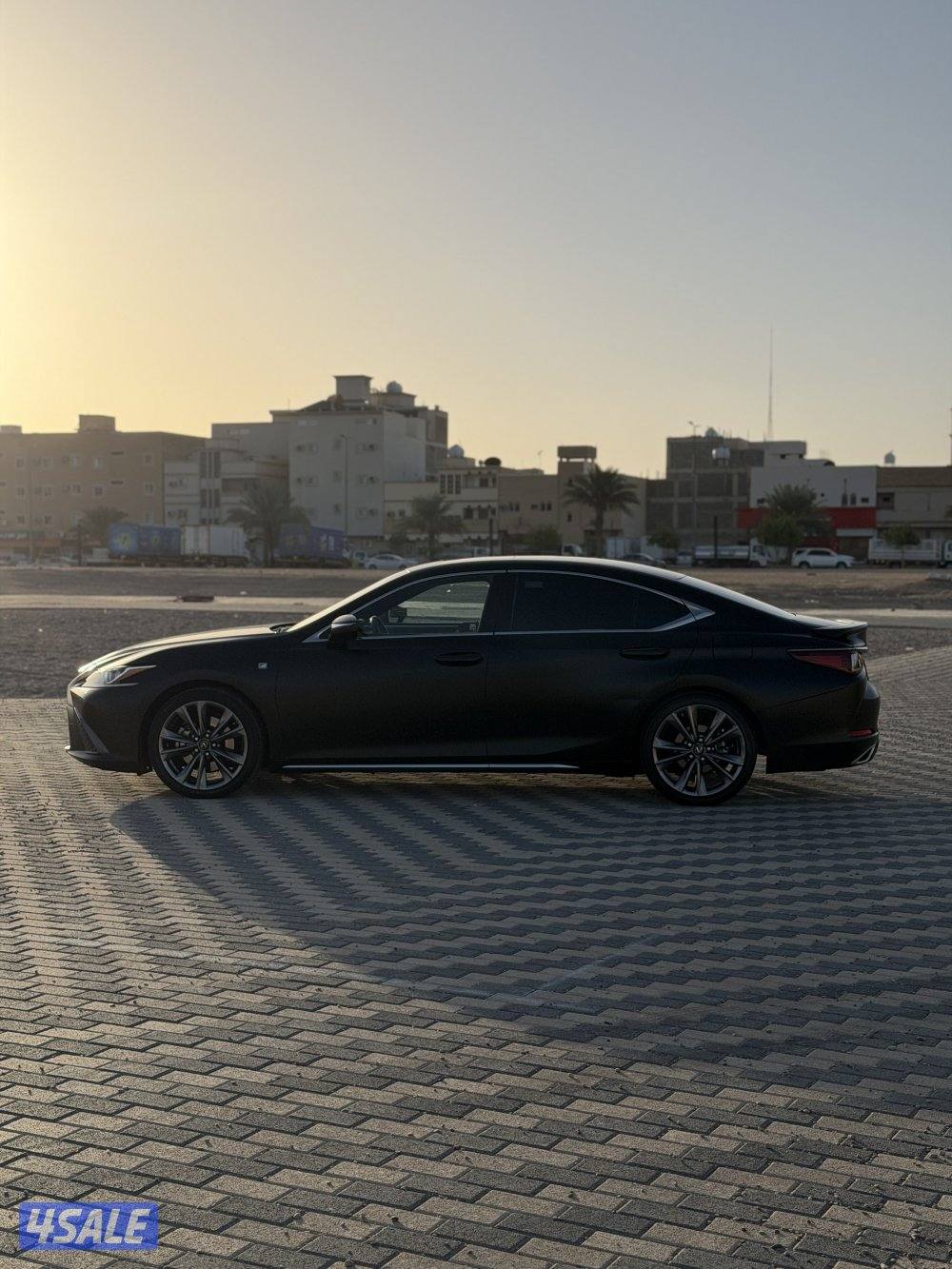 Lexus ES350 f sport 20213