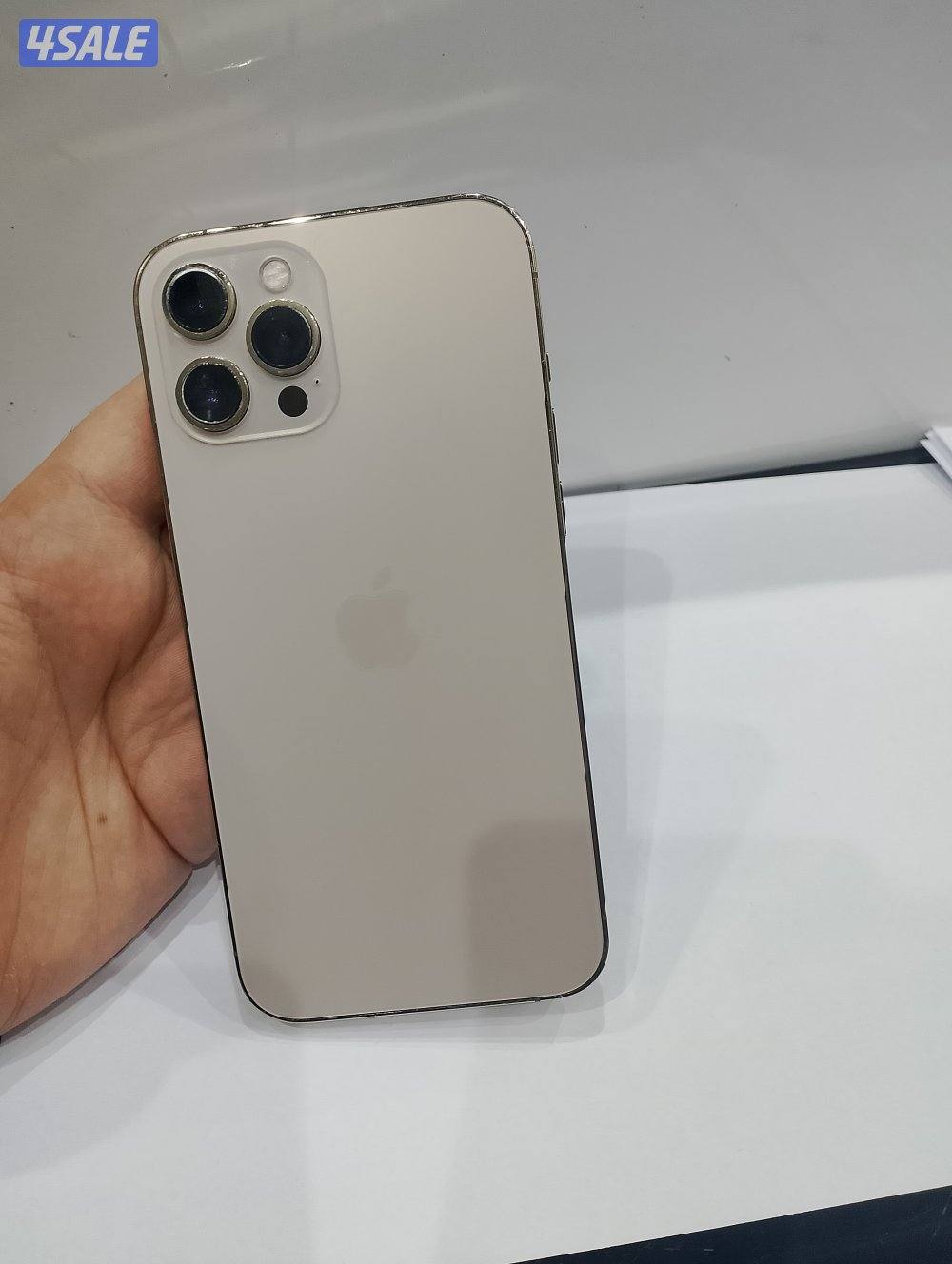 ايفون 12 برو ماكس 256 جيجا3